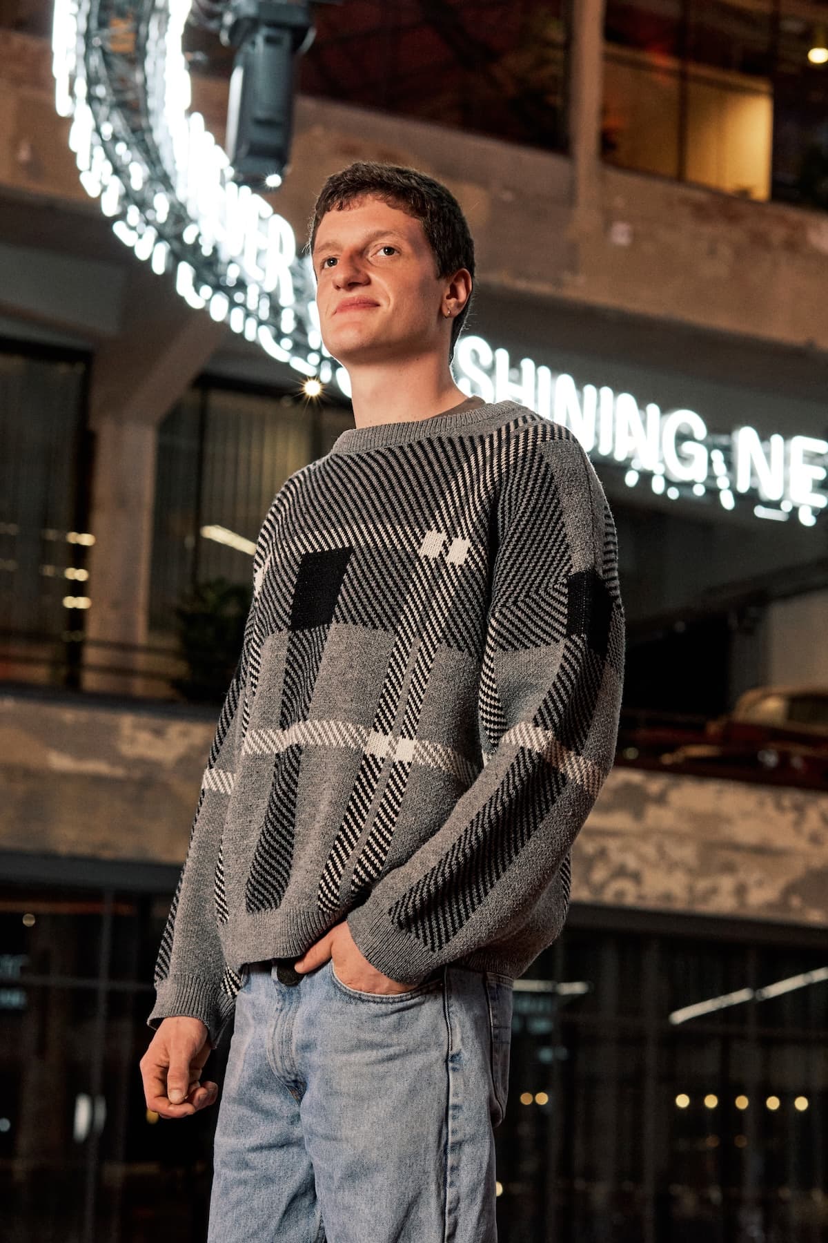 20251006 WINTERCIRCUS PORTRET LOUISR1